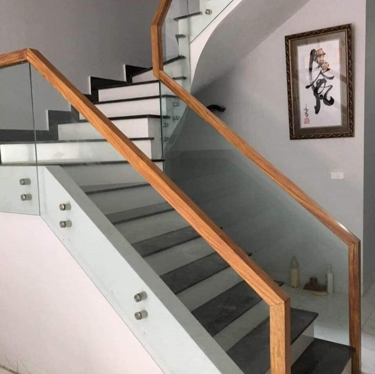 Nhà mình cho thuê nhà mới, lô góc, 98m2_ 4T; vỉa hè, Lạc Trung-31 Tr - Ảnh 2